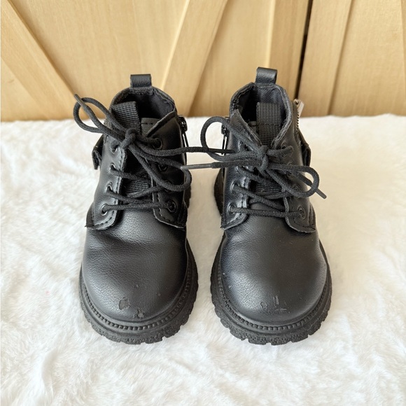 Black Combat Style Kids Boots Size 7 - Picture 3 of 6